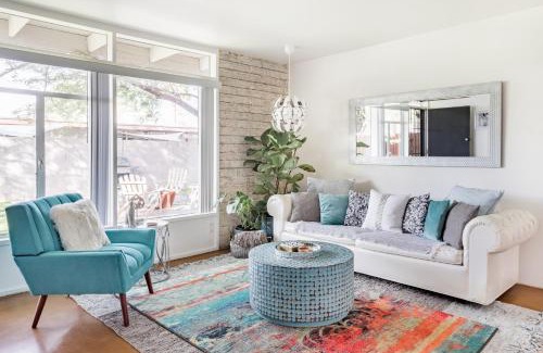 Camelback East Apartment | The Claremont #1