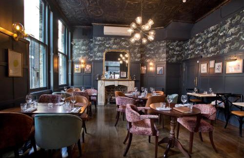 Farringdon Hotel | The Clerk & Well Pub and Rooms