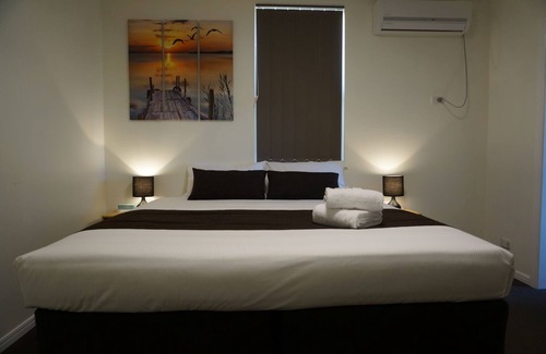 Kangaroo Point House | The Cliff House