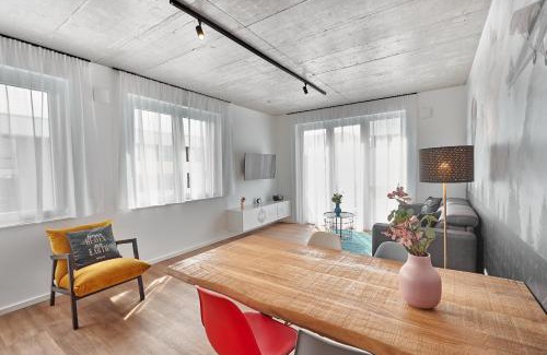 Bruhl-Guterbahnhof Apartment | The Cloud Suite Apartments