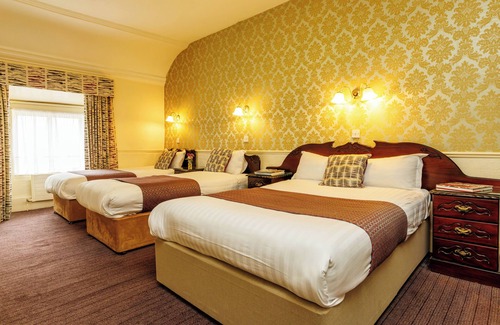 Kilkenny City Centre Hotel | The Club House Hotel