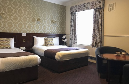Kilkenny City Centre Hotel | The Club House Hotel
