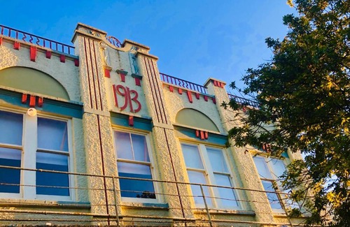 Wairoa House | The Clyde Hotel