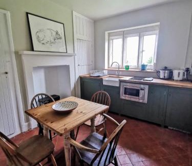 Cholderton Apartment | The Coach House