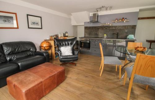 Newcastle-Under-Lyme House | The Coach House