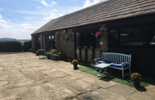 Hoylandswaine House | The Coach House & The Stables Yorkshire Peak District With and without hot tub options
