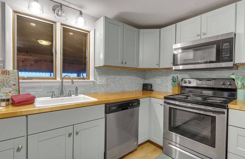 Town of Torrey House | The Coastal Cottage at Seneca Lake