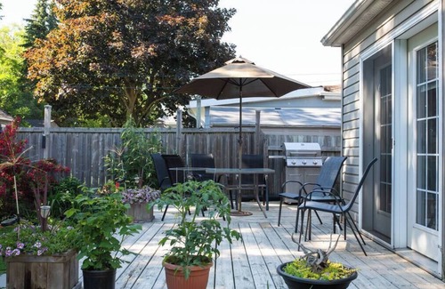 Cobourg House | The Cobourg Creek Cottage