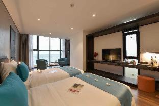 Tho Quang Beach Hotel | The Code Hotel & Spa Da Nang - Complimentary Daily Afternoon Tea in Sky Bar