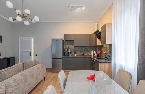 Old Town Apartment | The Comfort Ap 1 by Polo Apartments