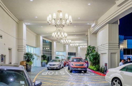Commerce Hotel | The Commerce Casino & Hotel