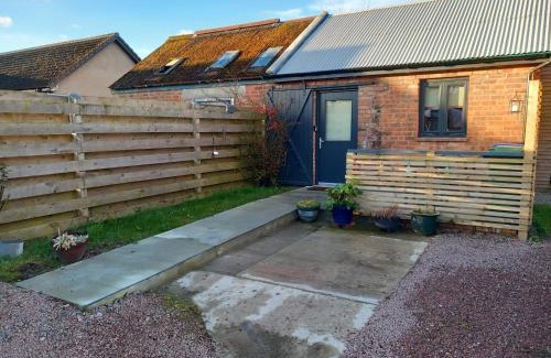 Allanfearn Apartment | The Coo Shed