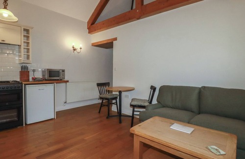 Truro Cottage | THE COPPER HOUSE, pet friendly, country holiday cottage in Truro