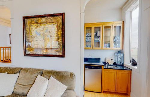 Bandon House | The Coquille River Retreat