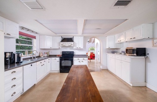 Key Largo House | The Coral House - Bayside Retreat for 6-10+ guests