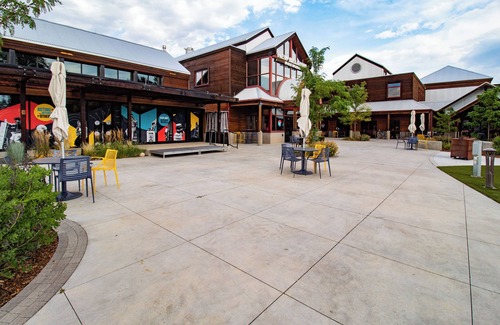 Old Town Condo | The Coral Suite, Stylish Stay in Old Town FoCo
