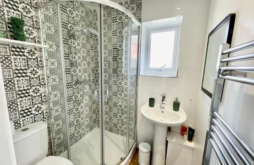 Chesterfield Apartment | The Corner House - Modern Chesterfield Town Centre Apartments