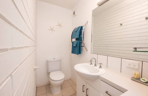Portarlington House | The Cosy Room. A short stroll to the water.