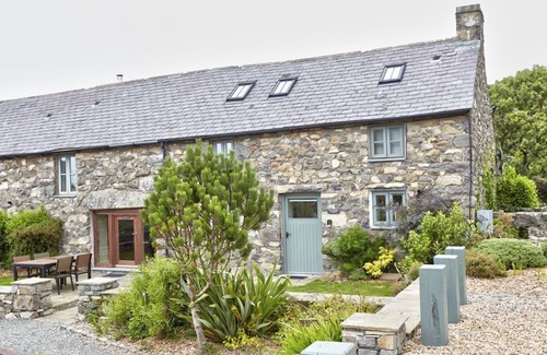 Pistyll Cottage | The Cottage - a llyn peninsula that sleeps 4 guests in 2 bedrooms