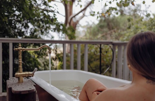 Trafalgar South Cottage | The Cottage at Mirador Springs Retreat Gippsland -just 90 mins from Melbourne.