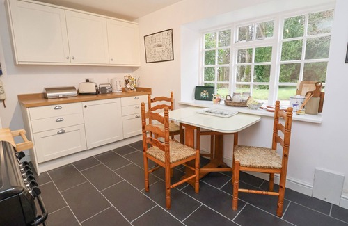 Pentre Halkyn Cottage | THE COTTAGE, character holiday cottage, with open fire in Holywell