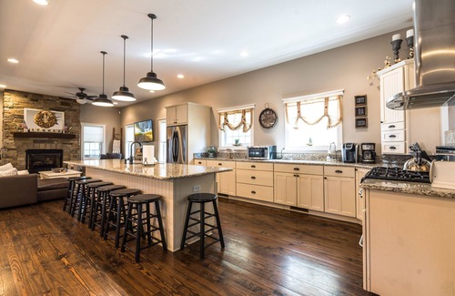 Michigan City House | The Cottage in Beachwalk - Sleeps 10 - Golf cart included