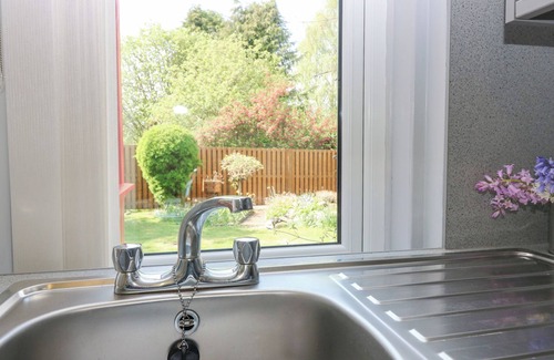 Kirriemuir Cottage | THE COTTAGE, pet friendly, character holiday cottage in Kirriemuir