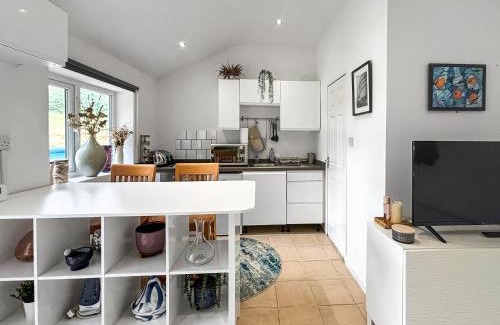 Chipstead House | The Cottage - Uk47807