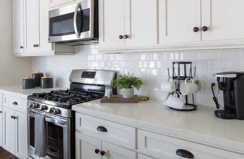 Ledbetter House | The Cottages at Turkey Creek - 'The Cozy Cottage' - 12 minutes from Round Top!