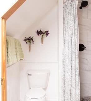 Empire Bed & Breakfast | The Cottonwood Inn B&B