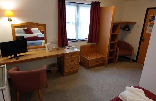 Carnforth Hotel | The County Lodge