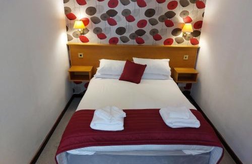 Carnforth Hotel | The County Lodge