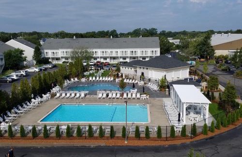 West Yarmouth Hotel | The Cove at Yarmouth