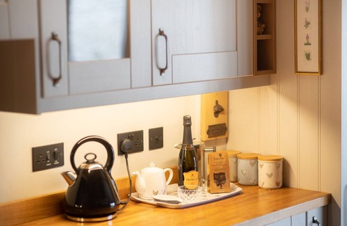 Sheldon Cottage | The Cowshed - Once a cow shed, this cosy cottage sleeps four