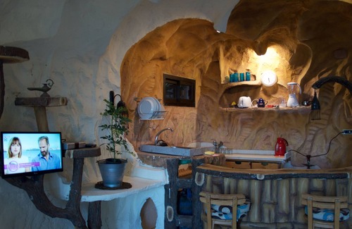 Az Zagazig Apartment | The Cozy Beach Cave