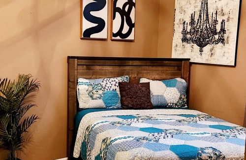 Belle Mina House | The Cozy Chalet, a pet friendly home away from home!