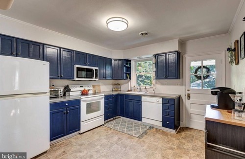 Rockdale House | The Cozy Charm City Retreat