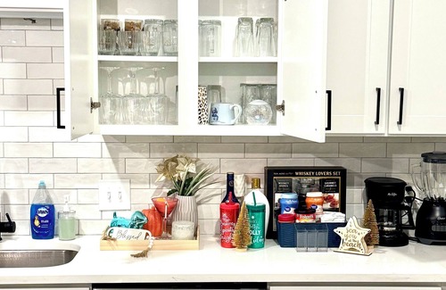 Dallas Design District Apartment | THE COZY CHRISTMAS COTTAGE