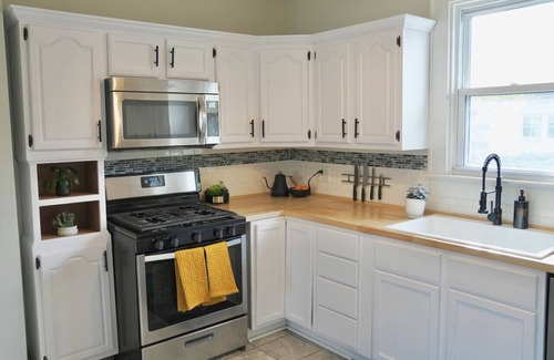 Irvington House | The Cozy Cottage in Historic Irvington