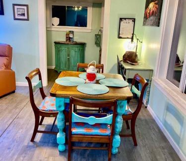 Winchester Bay House | The Cozy Crab Cottage