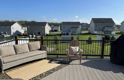 West Henrietta House | The Cozy Place in Rochester, NY nNear RIT - CollegenPet Friendly