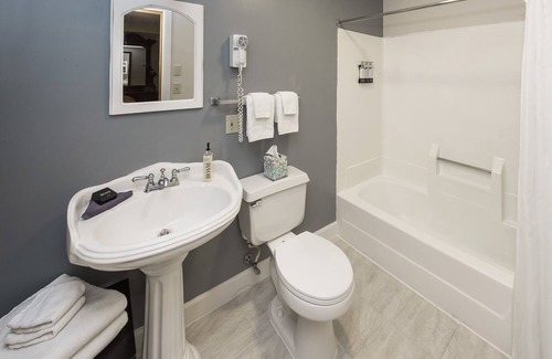 Tenants Harbor Hotel | The Craignair Inn & Restaurant