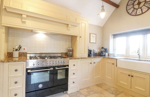 Wychnor Cottage | THE CREAMERY, family friendly, luxury holiday cottage in Alrewas
