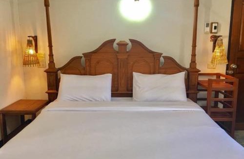 Chong Kham Hotel | The Creek Garden Huainamrin Resort
