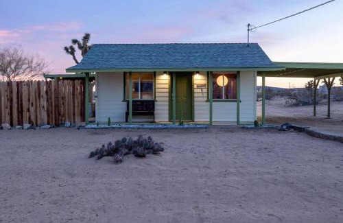 Landers House | The Creosote Cottage A Luxury Desert Escape