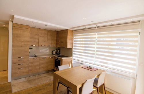 Leukerbad Apartment | The Cristal apartment house is situated in a quiet, sunny and central location