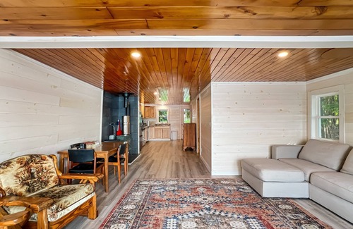 Northeast Somerset House | The Crooked Nook (Direct Lake Access)