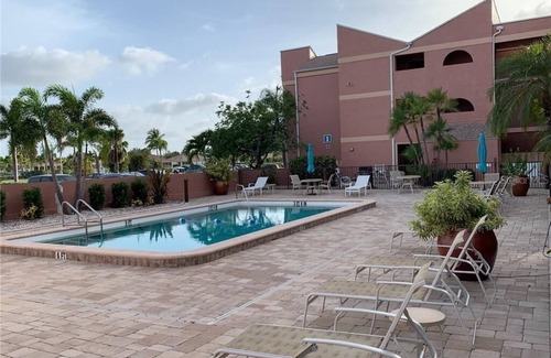 Burnt Store Marina Condo | The Crows Nest