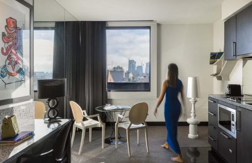Prahran Hotel | The Cullen Melbourne - Art Series