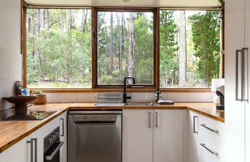 Wheatsheaf Cabin | The Daylesford Bush Retreat